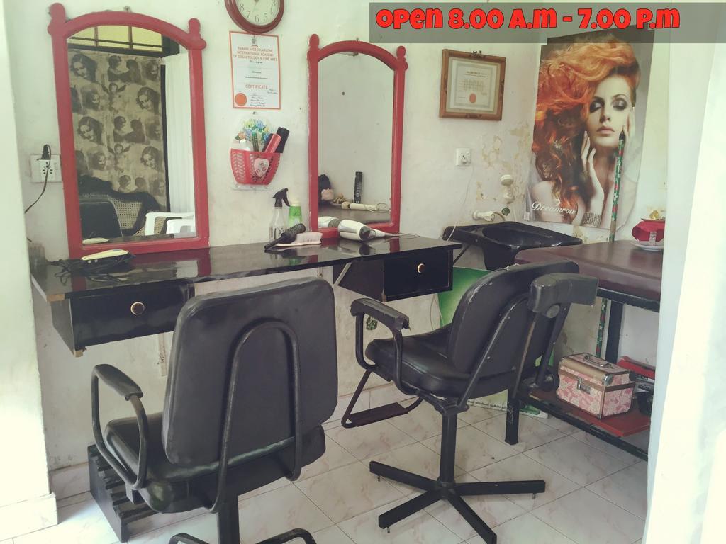 Silvas Surf Home Weligama Room photo